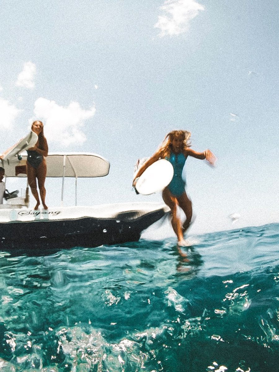 Villa Utopia Lembongan Nearby Activities Surfing